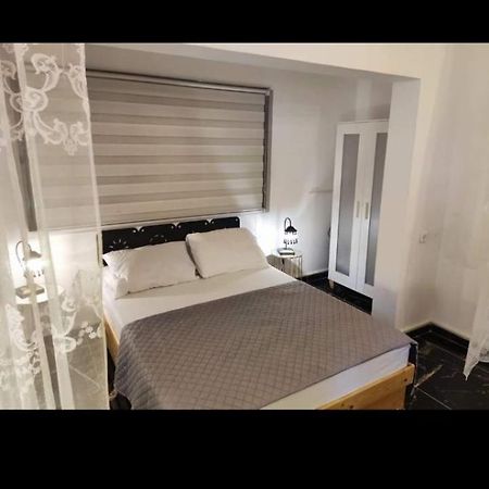 Flat Apartment Haifa Bagian luar foto