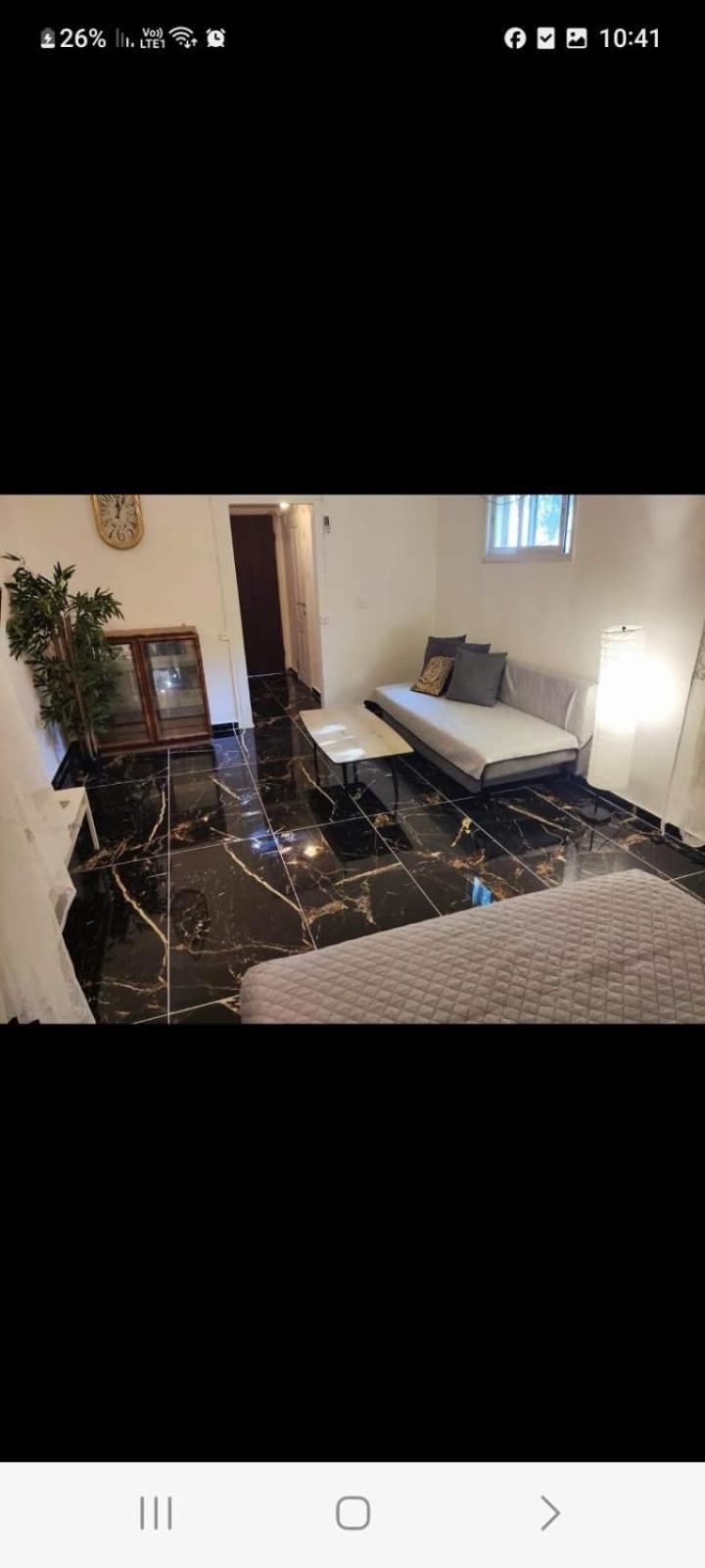 Flat Apartment Haifa Bagian luar foto